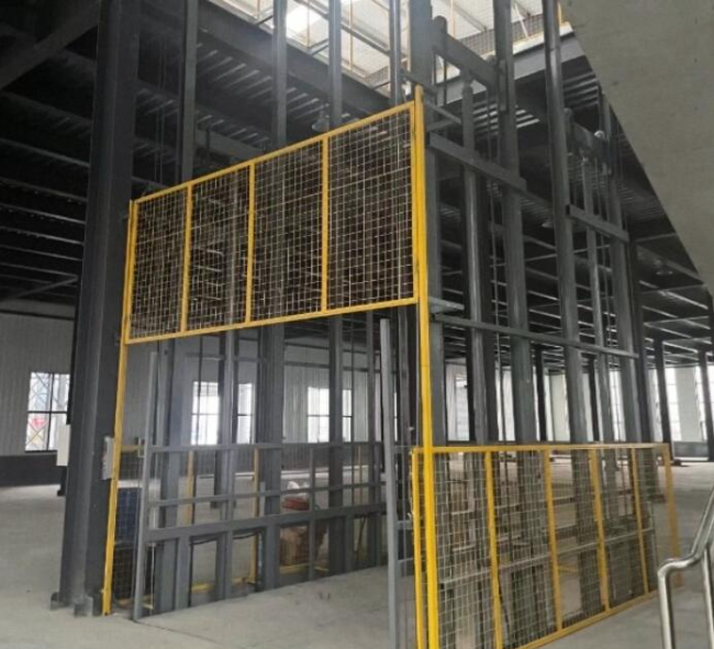 兴隆华侨农场请详细介绍一下货梯安装在室外的维护方法