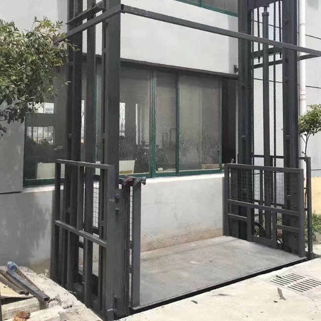 兴隆华侨农场5吨室外升降货梯